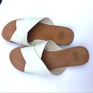 White Flats Minimalist Summer Slide Sandals Faded Glory Criss Cross Chic size 11